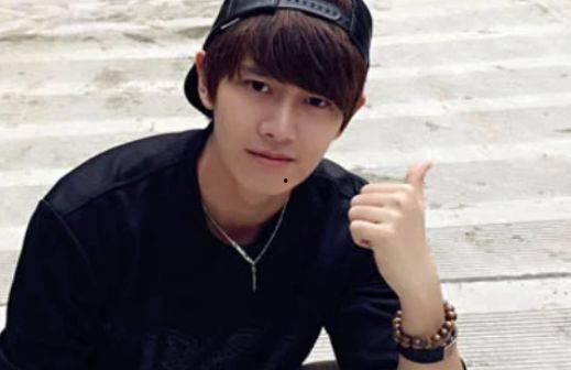 娱乐吃瓜君任嘉伦,娱乐吃瓜界的“瓜王”传奇 第2张 娱乐吃瓜君任嘉伦,娱乐吃瓜界的“瓜王”传奇 第2张